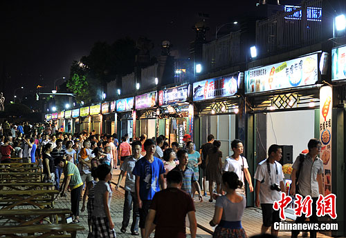 业内称零售商业市场回暖或成经济发展重要动力
