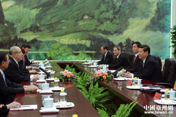 习近平会见中国国民党荣誉主席吴伯雄一行