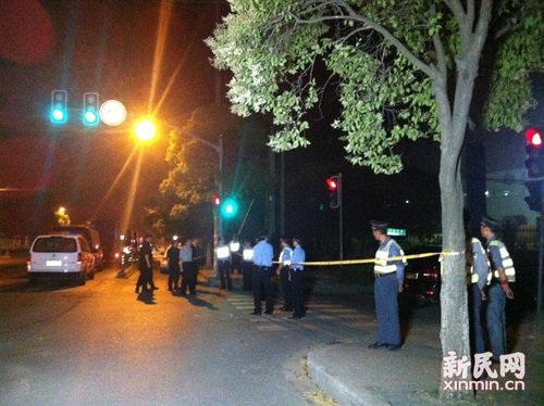 上海宝山男子持猎枪杀6人 警方抓获62岁嫌犯