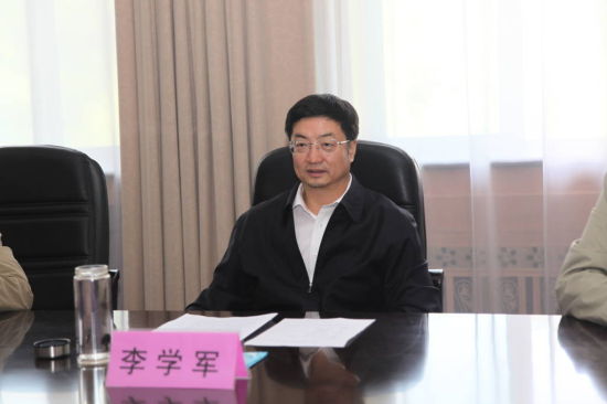 中央决定李学军出任新疆维吾尔自治区党委常委