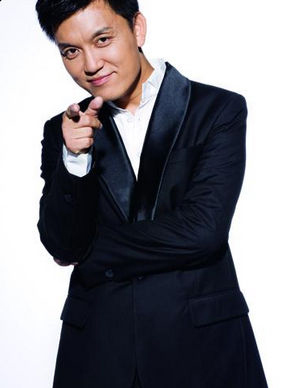 村长李锐